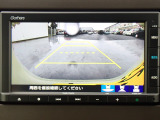◆【リアカメラ】が装着されています。リバースに入れるだけで映ります。後方の安全確認や、狭い駐車場での車庫入れ、雨の日や夜間など視界の悪い時に便利です。安全にバックする為には欠かせない装備です。