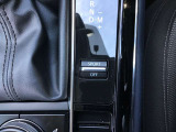 スポーツモード切替スイッチです。