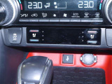 VSC OFF/両席フロントシートヒーター&ベンチレーター