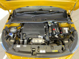 1.2L PureTech ターボエンジン。しっかり手入れされています。
