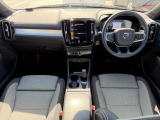 XC40 B4 モメンタム 