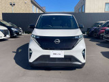 「車&rArr;充実のラインナップと確かな保証」 高品質車からお買い得な車まで豊富に取り揃え、安心して走れる「ワイド保証」でサポート致します。