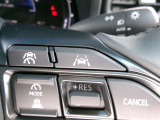 レ-ントレーシングアシストは、車線の逸脱を検知して音で教えてくれます。ドライブのサポートになりますね。(補助装置です)