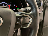 ミリ波レーダーとカメラを組み合わせたLEXUS Safety System。長距離の高速走行が快適になる、全車速追従型のレーダークルーズコントロールに対応しています。