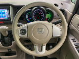 【ステアリングスイッチ】運転中、前方から目線をそらすことなく、オーディオ等の操作が可能な便利機能!安心&快適なドライブを演出してくれます♪
