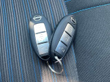 インテリジェントキーです。キーを取り出す事なく、車両のボタン操作だけてドアロック操作やエンジン始動等が可能です。