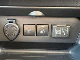 運転席・助手席あたたかシートヒーター付です☆冬場はヒーターの為のエンジン始動を抑えられるので低燃費につながります☆