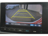 バックモニター付ですので、車庫入れも駐車もラクラクです。