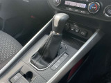 シンプルで使いやすいシフトレバーです!