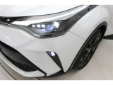 【LEDヘッドライト】 消費電力も少なく寿命も長く安全性に優れています。