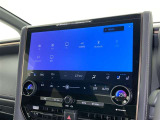 ディスプレイオーディオを装備。スマホとクルマをつなぐことで、これまでのナビに加えて、いろんなサービスが楽しめます。