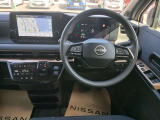 運転席 視界がよく操作しやすいスイッチ類がドライブをサポートいたします!
