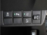 ◆VSA◆横滑り防止装置が装備されています。コーナーリング時の横すべりを抑える機能と、車両の急激な挙動変化を抑える機能で、安定した走行を実現しています。運転に安心とゆとりが出来ます。