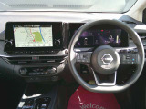 スッキリとした運転席回りになっています。