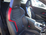 弊社はBMW正規販売店として歴史がございますので、BMW旧モデルから新型車まで商品知識と整備知識を備えております。ご納車後のご不明な点等も、お気軽に弊社担当者まで直接お問い合わせ下さい。