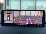 狭い場所での駐車やすれ違いなどでより的確な運転操作に役立つ360&deg;ビューモニターが装備されています。