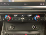 デジタル時代にふさわしいユーザーインターフェースであるMMIタッチレスポンスは、フラットな高解像度モニターで車両のセッティングやインフォテインメントを直感的に操作することが可能。