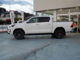 ハイラックス 2.4 Z ディーゼル 4WD 