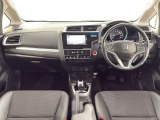★いつでも気持ちよく運転できて、使い勝手のいい収納や体をケアするシート、細部にまでこだわったインテリア♪