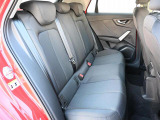 高度な訓練、教育を受けたAudi専門のテクニシャンが、100項目にもおよぶ精密な点検を実施。すべてをクリアしたAudi車だけが、あなたのお手元に届けられます。