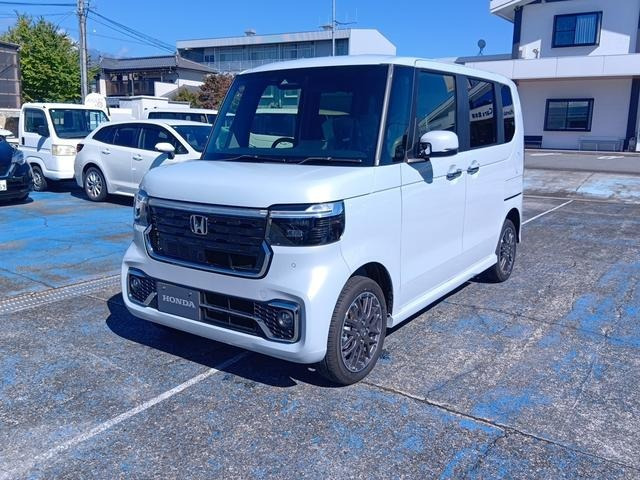 N-BOXカスタム ターボ 4WD 