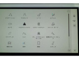 互換性のあるスマートフォンをPiviに接続して、タッチスクリーンから安全に利用することができます。ワイヤレス接続でApple CarPlay / Android Autoがご利用いただけます。