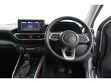 運転席周りです!非常にまとまっており、スタイリッシュです!