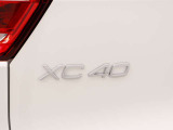 XC40エンブレム