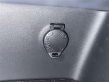シガーソケット用の充電器が使用可能です!