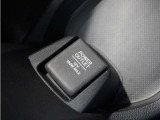 ◆12V電源ソケット◆スマートフォンの充電等にも便利な電源ソケット!使いやすい場所に装備されています。