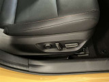 パワーシート搭載。微妙な調整が手軽にでき、ピッタリなポジションで運転することが可能です。