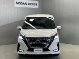 【LEDヘッドランプ&LEDフォグランプ】ハロゲンヘッドランプの約2倍の明るさ!夜の運転も安心です!