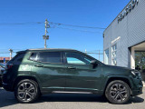 JEEPらしいシンプルなボディーラインがかっこいい!