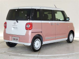 衝突被害軽減ブレーキなどを搭載した「サポカー」です。安全機能の詳細は販売店スタッフまでおたずねください。