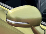 [ウィンカーランプ付ドアミラー]おしゃれな車の必須装備!ドアミラーにウインカーが付いているので、視認性もアップ!!