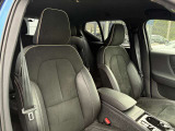 XC40 B4 AWD Rデザイン 4WD 