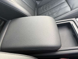 内装クリーニングも施しております。内装の綺麗なお車は気持ちが良くオススメさせていただく1つのポイントになっております。