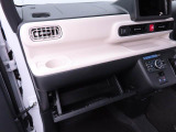愛知ダイハツではお車をご購入頂いた後が本当のお付き合いのスタートだと思っています。 ですので定期点検や車検もお得なパックをご用意してお客様に頼りにされるダイハツディーラーを目指しています☆