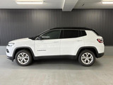 Jeep伝統の台形ホイールアーチ