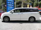 日本全国どちらの地域にお住まいでも名義変更後に乗って帰って頂く事が可能です^^たくさんのお客様が広島まで取りに来られています^^陸送費用のご負担を出来るだけ少なくするお手伝いをさせて頂いております^^