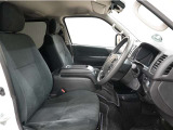 見通しのよいすっきりとした視界で、誰でも運転しやすいです。運転のしやすさは疲れにくさにも繋がりますよ♪