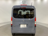 購入後も自社指定整備工場完備でお客様の愛車をしっかりサポート致します!御納車時には安全かつ安心してお乗り頂けるようホンダ専門知識を持つ整備スタッフが点検・整備・装備も説明をしてお渡ししております。