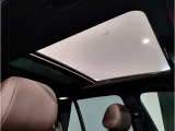 ★サンルーフ★解放感溢れる仕様です★チルドアップや全開にも出来、車内を明るくしてくれます★