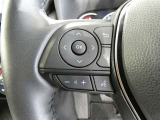 【ステアリングスイッチ】・・・マルチインフォメーションの表示切替スイッチをステアリングに設定。 ステアリングから手を離さずに操作でき、運転に集中できます。