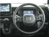 ◆ハンドル全体◆各種スイッチがハンドルから手を放さず操作できるので運転中でも楽に操作できます。