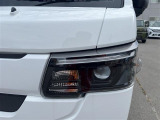 軽・車検の看板と電光掲示板が目印です!届出済 未使用車をお探しの方はこちらの看板を目印にお越しください。※似たような看板のお店がございますのでお間違えのないようご注意ください。