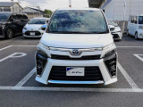 ヴォクシー 1.8 ハイブリッド ZS 煌III 