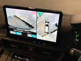バックギアに入れるだけで自動でリヤカメラに切り替わります!車庫入れやバックが苦手な方にオススメ!