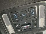 両側パワースライドドア付きだから、狭い駐車スペースなどでの 乗り降りラクラク!小さなお子さまのいるご家庭には嬉しい装備。