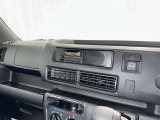 天候・交通情報収集の必需品。AM・FMラジオ付き。